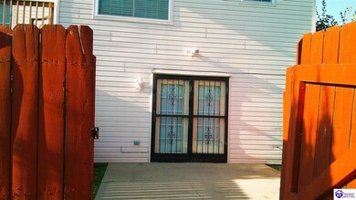 138 Sapphire Ct, Bardstown, KY 40004 - photo 3