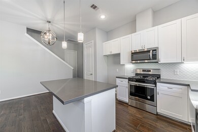 5610 Patrick St unit E, Houston, TX 77076 - photo 7