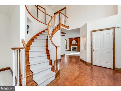 33 Stanwyck Rd, Mount Laurel, NJ 08054 - photo 2