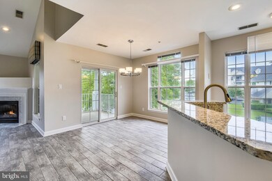 43114 Watercrest Square unit 205, Chantilly, VA 20152 - photo 6