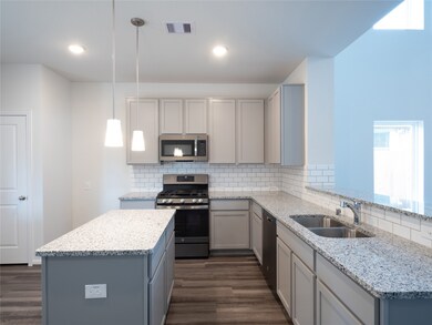 18714 Legend Oaks Dr, Magnolia, TX 77355 - photo 5