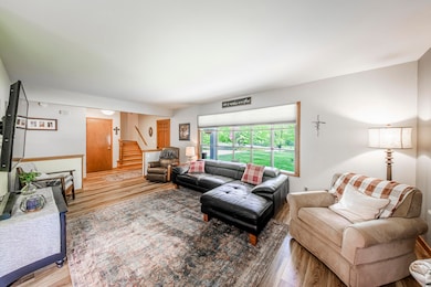 Living Room (2)