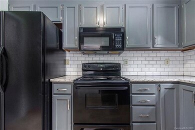 119 River Bank Rd, Statesville, NC 28625 - photo 6