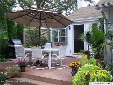 2644 River Rd Deck 1