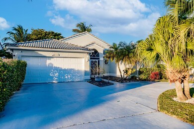 4900 Broadstone Cir, West Palm Beach, FL 33417 - photo 2