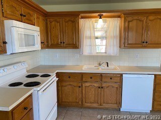 3540 Silver Lake Place, Bartlesville, OK 74006 - photo 2