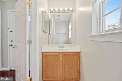 6081 64th Ave, Riverdale, MD 20737 - photo 6