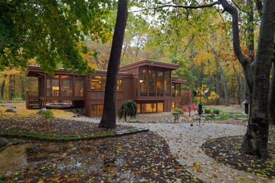 4615 Carver Dr-102