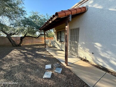 311 W Pastime Rd unit 6, Tucson, AZ 85705 - photo 5