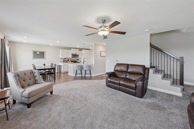 2301 NW Beechwood St, Ankeny, IA 50023 - photo 4