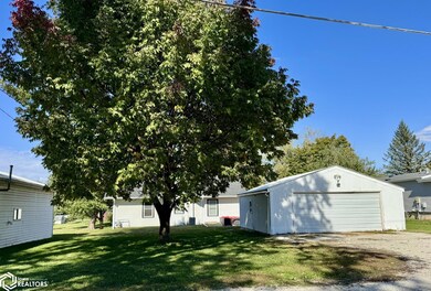 505 E Monroe St, Mount Ayr, IA 50854 - photo 4