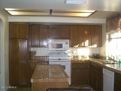 KITCHEN HAS LOTS OF LIGHT