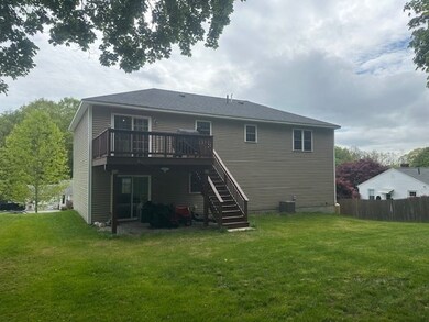 23 Stoneleigh Rd, Worcester, MA 01606 - photo 4