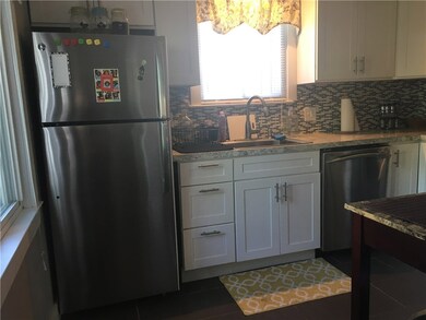 64 Ralston St, Warwick, RI 02888 - photo 3