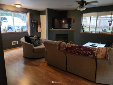 17535 Clear Lake Blvd SE, Yelm, WA 98597 - photo 5