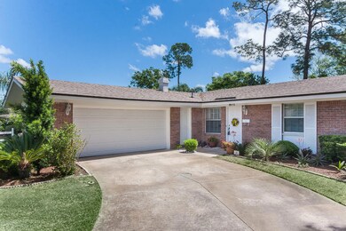 801 Montego Rd E, Jacksonville, FL 32216 - photo 3