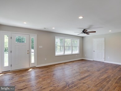 369 Friendship Rd, Friendship, MD 20758 - photo 5