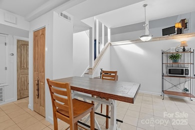 6103 Honeysuckle Ln, Charlotte, NC 28212 - photo 7