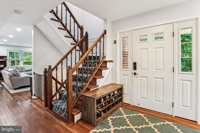 7514 Heatherton Ln, Potomac, MD 20854 - photo 5