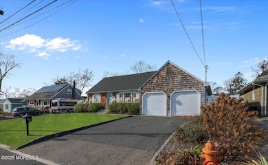 525 Riverwood Ave, Point Pleasant Boro, NJ 08742 - photo 2