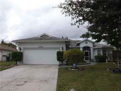 943 Sapling Dr, Naples, FL 34120 - photo 2