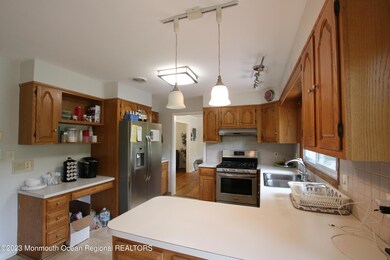 450 Redmond Ave, Oakhurst, NJ 07755 - photo 5