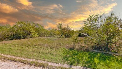 Lot 18 SE Private Road 3048p, Corsicana, TX 75109 - photo 2