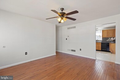 208 Dumont Rd, Wilmington, DE 19804 - photo 2