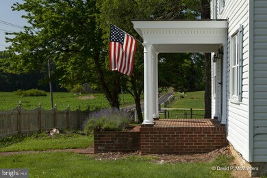 2463 Greensburg Rd, Martinsburg, WV 25404 - photo 4