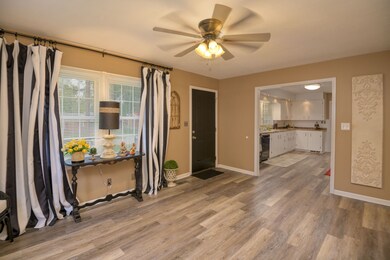 219 Chestnut Dr, Shelbyville, TN 37160 - photo 7