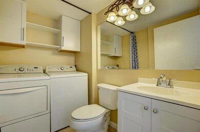 19 Amherst Ct unit D, Royal Palm Beach, FL 33411 - photo 4