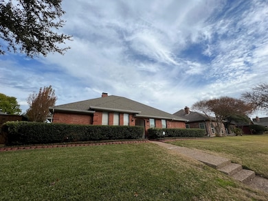 1030 Clinton St, Carrollton, TX 75007 - photo 2