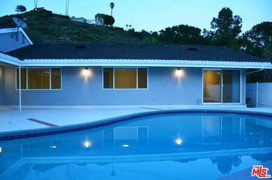 Bedrooms & Pool