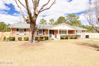 2122 N Parker Rd, Jacksonville, NC 28546 - photo 3