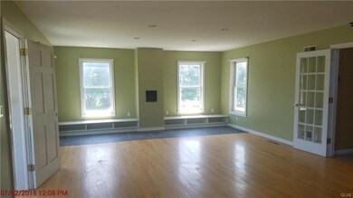 815 Bushkill Center Rd, Nazareth, PA 18064 - photo 2