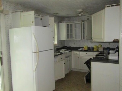 38 Crossman St, Lisbon Falls, ME 04252 - photo 7