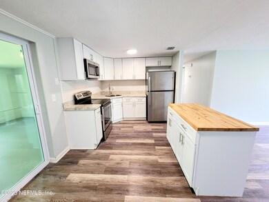 10683 Arnez Rd, Jacksonville, FL 32218 - photo 3