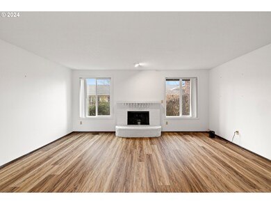 545 SW 10th Ave, Canby, OR 97013 - photo 7