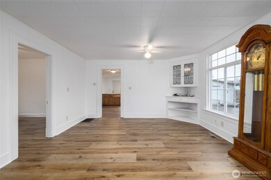 1016 E Orange Ave, Burlington, WA 98233 - photo 7