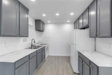 2701 13th St W, Palmetto, FL 34221 - photo 3