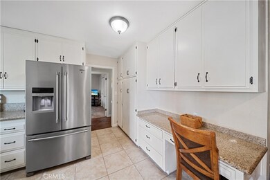 800 S Gilbert St, Hemet, CA 92543 - photo 4