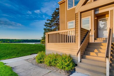 1575 W Wayzata Blvd Wayzata MN-002-004-Exterior Fr