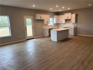 4709 S Brentwood Ave, Kansas City, MO 64136 - photo 5