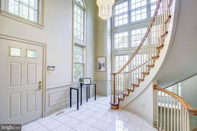 8306 Turnberry Ct, Potomac, MD 20854 - photo 2