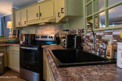 8560 Spring Creek Rd, Cookeville, TN 38506 - photo 5