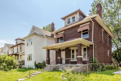 829 Gilbert St 03