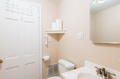 104 Dakota Rd, Frankfort, KY 40601 - photo 5