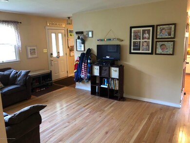 404 Morrisey Rd, Neptune, NJ 07753 - photo 4