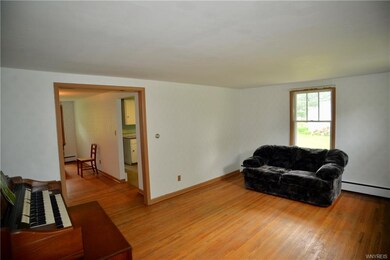 565 Willow Ave, North Tonawanda, NY 14120 - photo 4