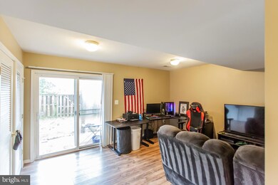 10837 Krystal Ct, Bealeton, VA 22712 - photo 2